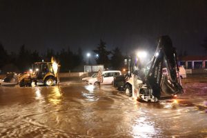 Şanlıurfa’yı sel bastı! Acil servis sular altında, okullara 1 gün ara verildi